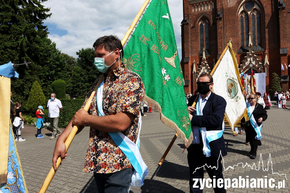 Procesja Bożego Ciała przeszła remontowaną ulica Zamkową