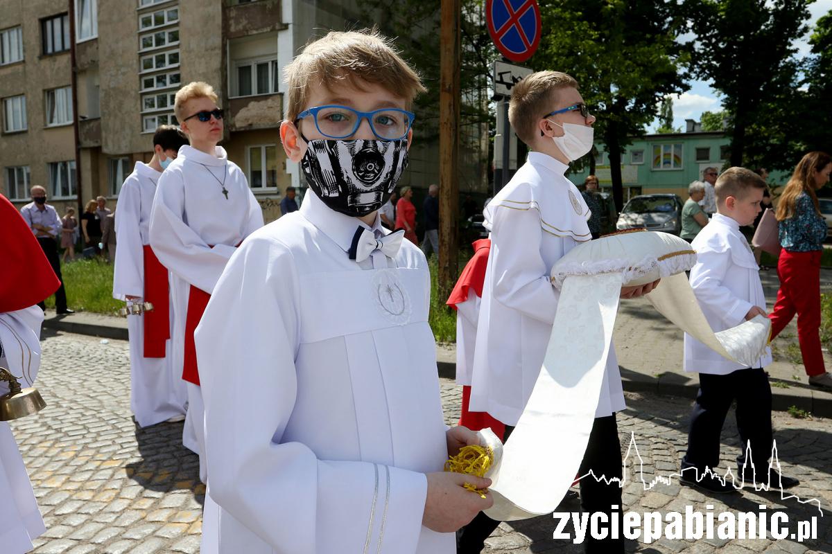 Procesja Bożego Ciała przeszła remontowaną ulica Zamkową