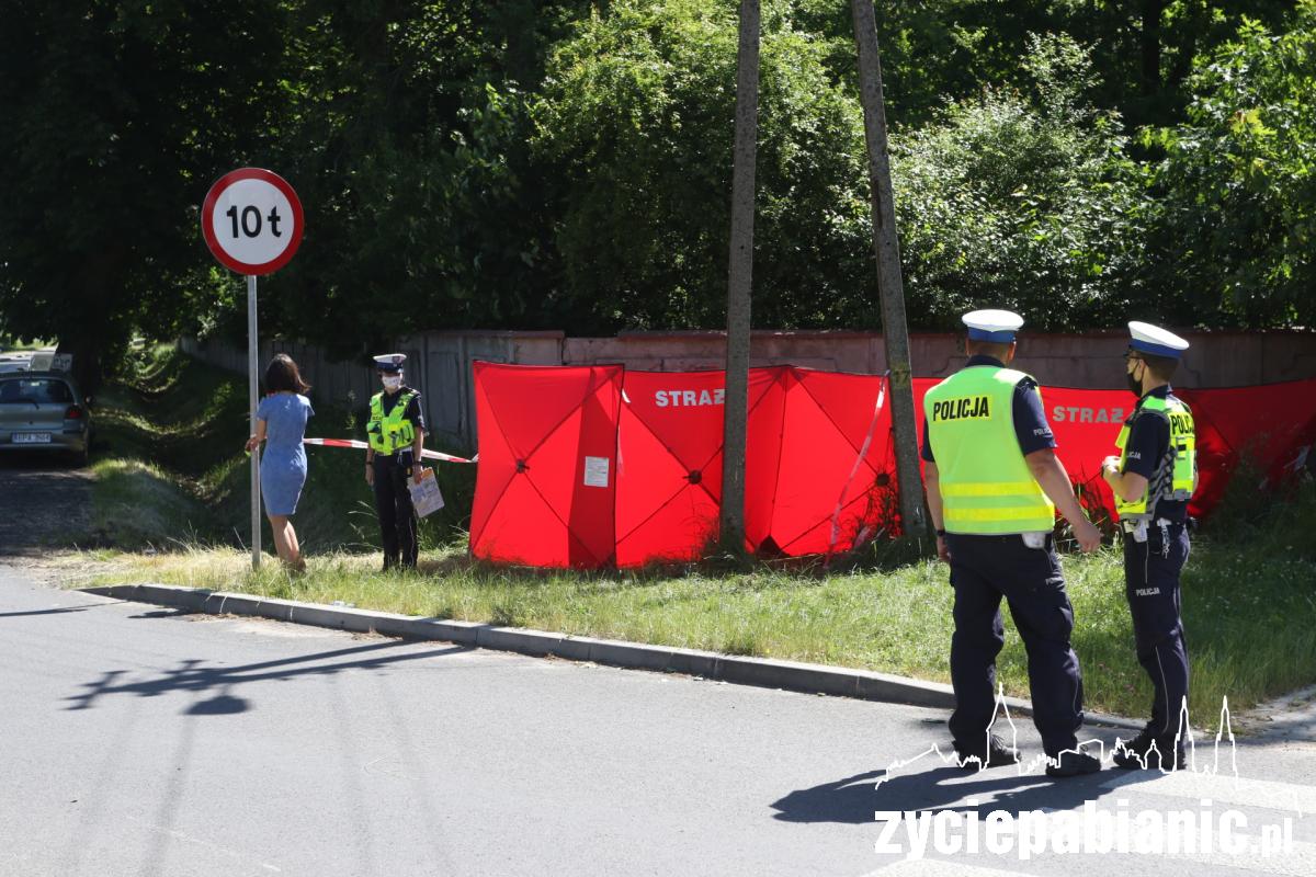 Wypadek w Dłutowie: Nie żyje 62-letnia kobieta