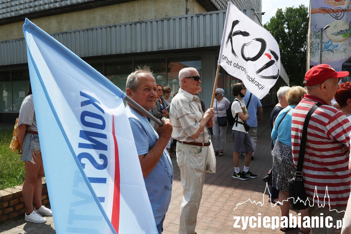 Sędzia Tuleya odwiedził Pabianice w ramach Tour de Konstytucja