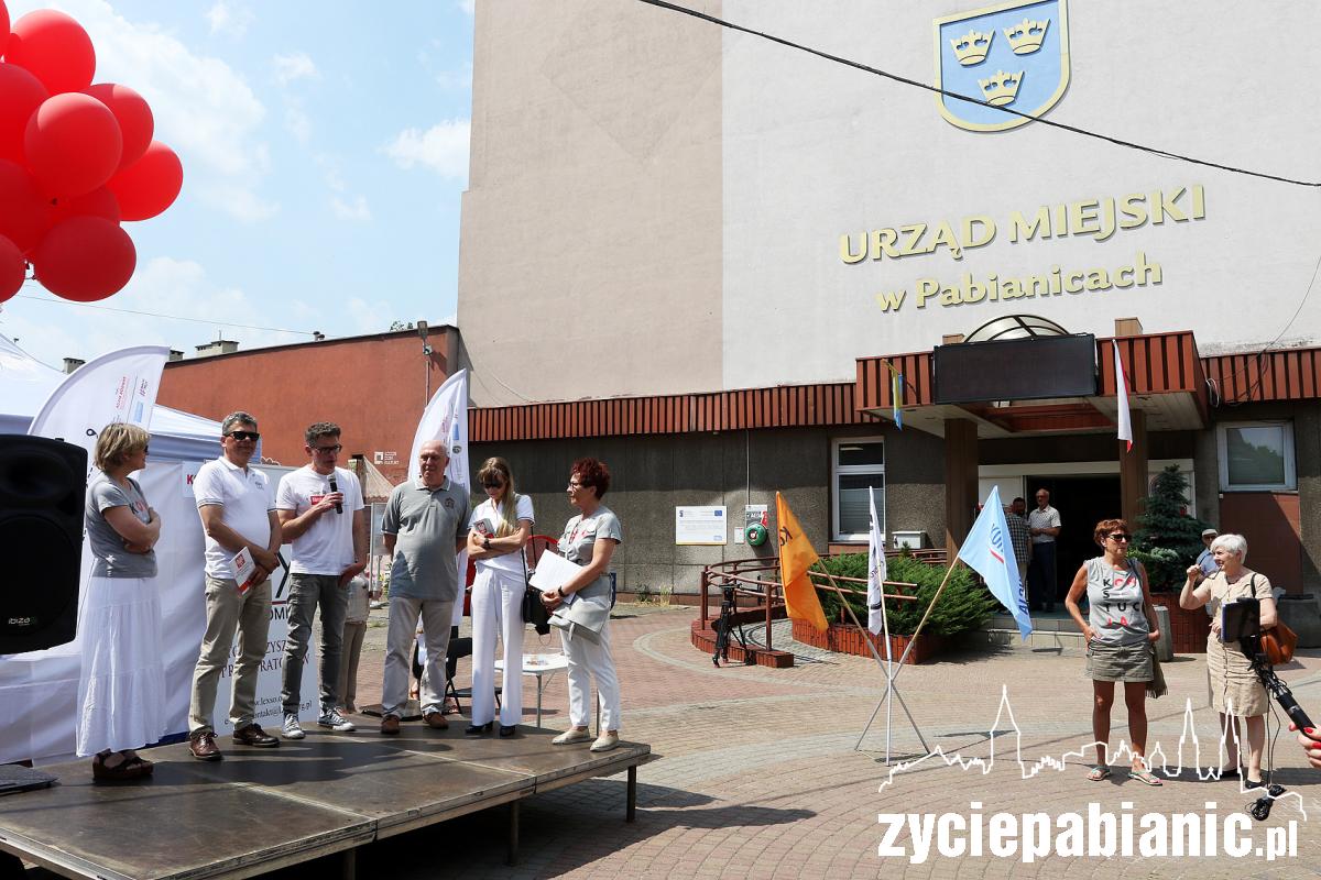 Sędzia Tuleya odwiedził Pabianice w ramach Tour de Konstytucja