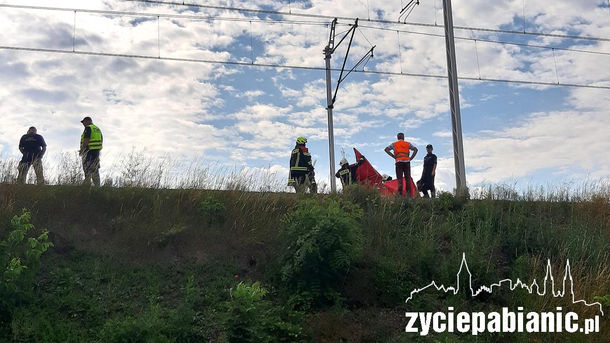 Pociąg potrącił kobietę