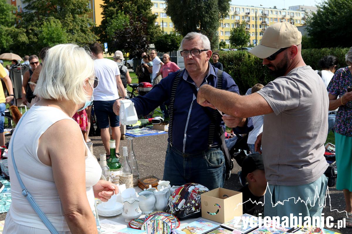 Wyprzedaż garażowa na Bugaju