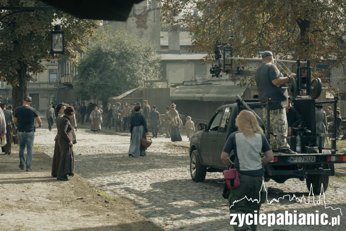 Kolejny dzień zdjęciowy w Pabianicach [ZDJĘCIA]