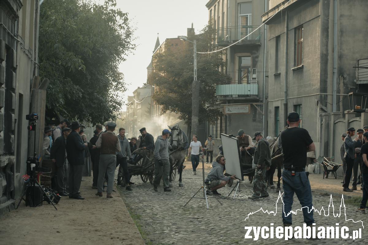 Kolejny dzień zdjęciowy w Pabianicach [ZDJĘCIA]