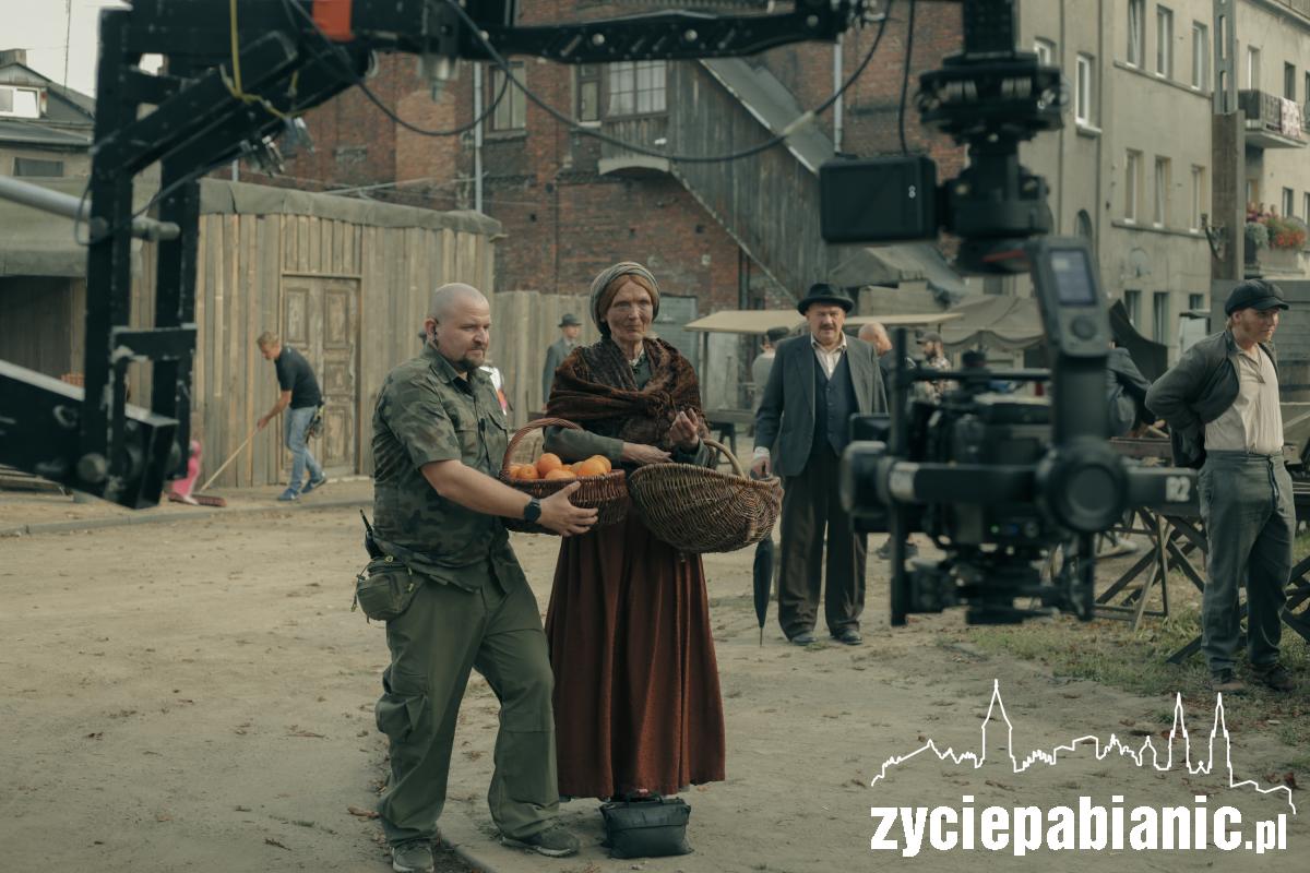 Kolejny dzień zdjęciowy w Pabianicach [ZDJĘCIA]