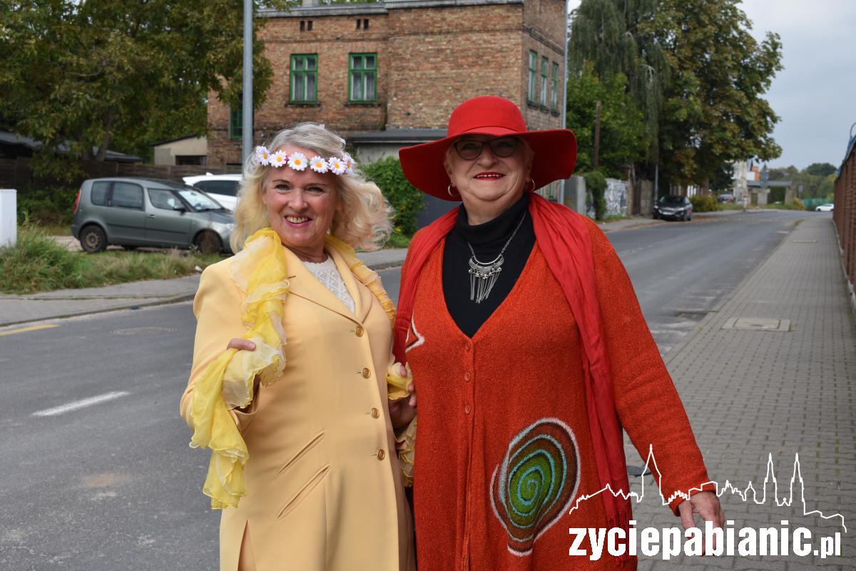Senioriada. Barwna parada seniorów i festyn