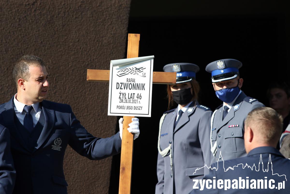 Pogrzeb policjanta Rafała Dzwonnika