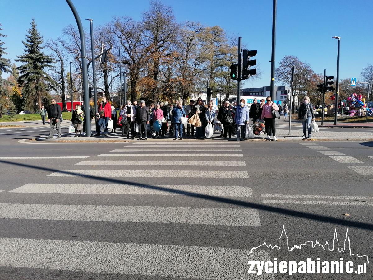 Sobota na cmentarzu