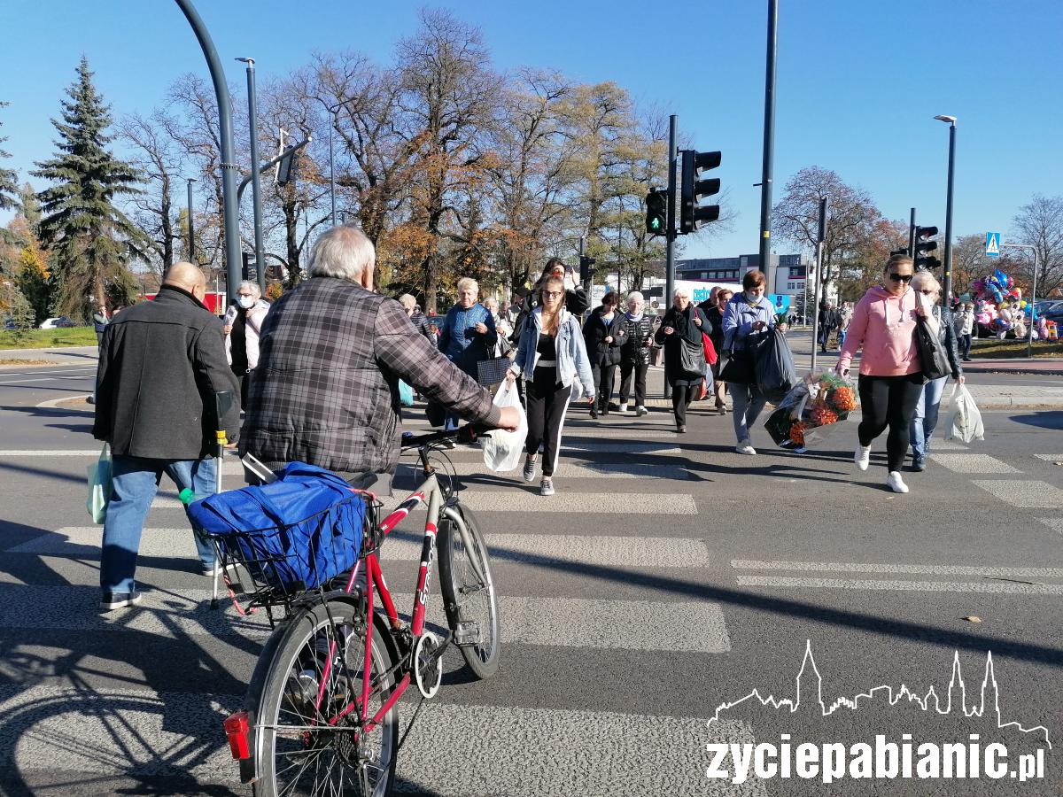Sobota na cmentarzu