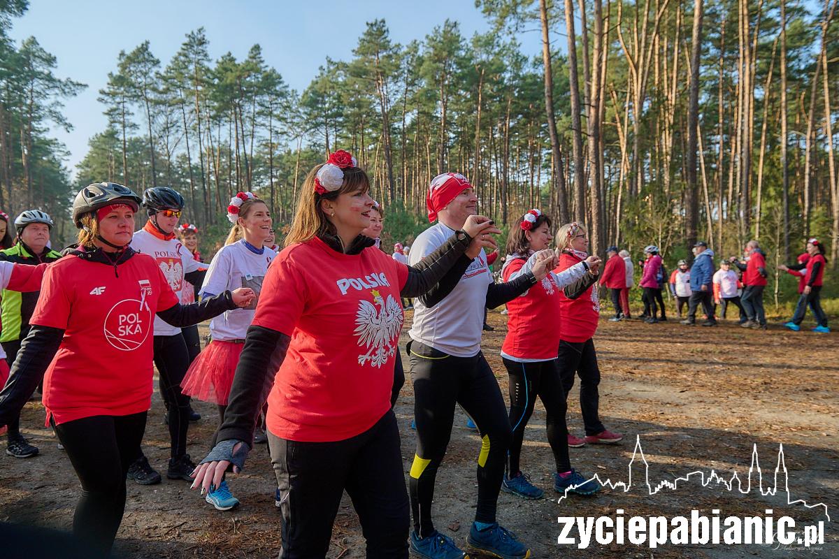 Bieg, marsz i rajd w barwach biało-czerwonych