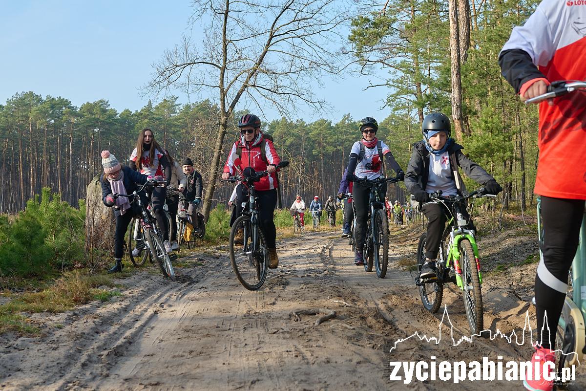 Bieg, marsz i rajd w barwach biało-czerwonych