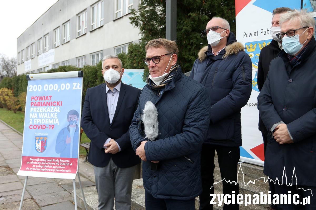 Pięć osób pod respiratorami