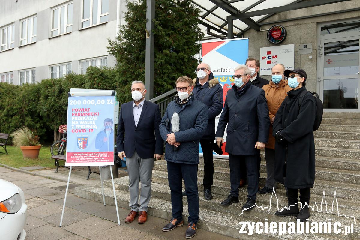 Pięć osób pod respiratorami