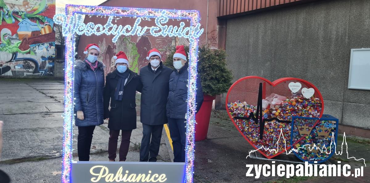 Nowe ozdoby świąteczne w centrum