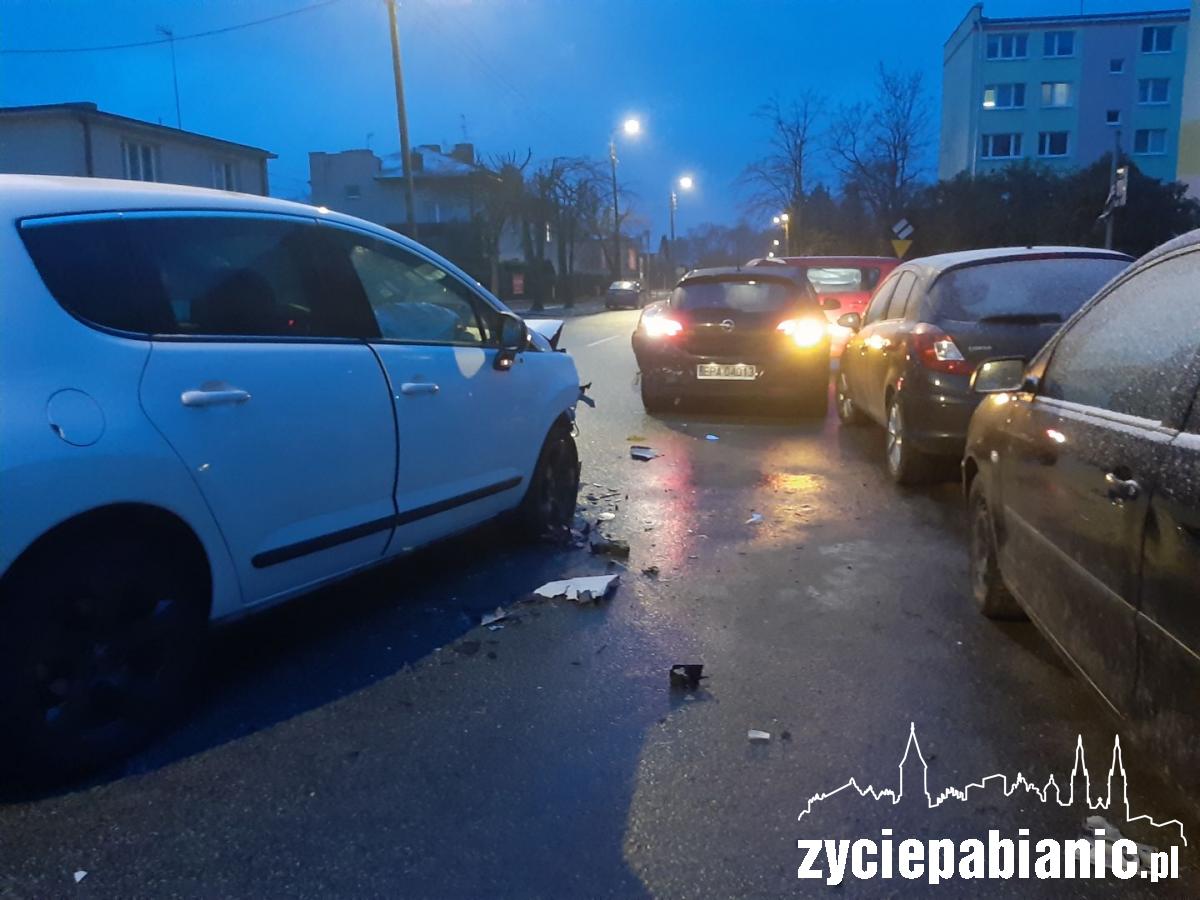 Potrójna stłuczka na ul. Wileńskiej