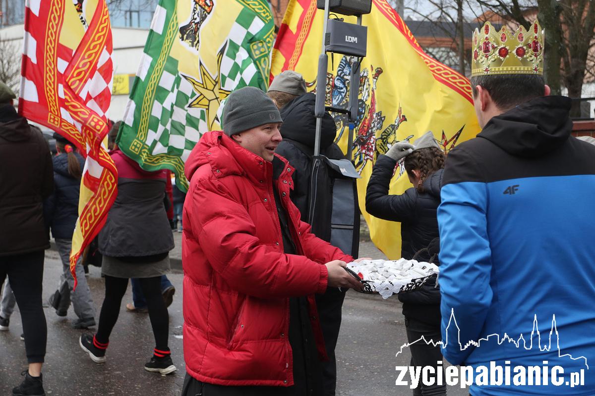 Orszak Trzech Króli przeszedł ulicami Pabianic