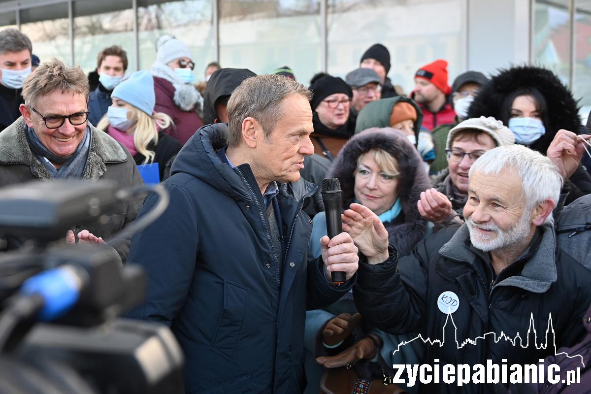 Donald Tusk odwiedził Pabianice i Ksawerów