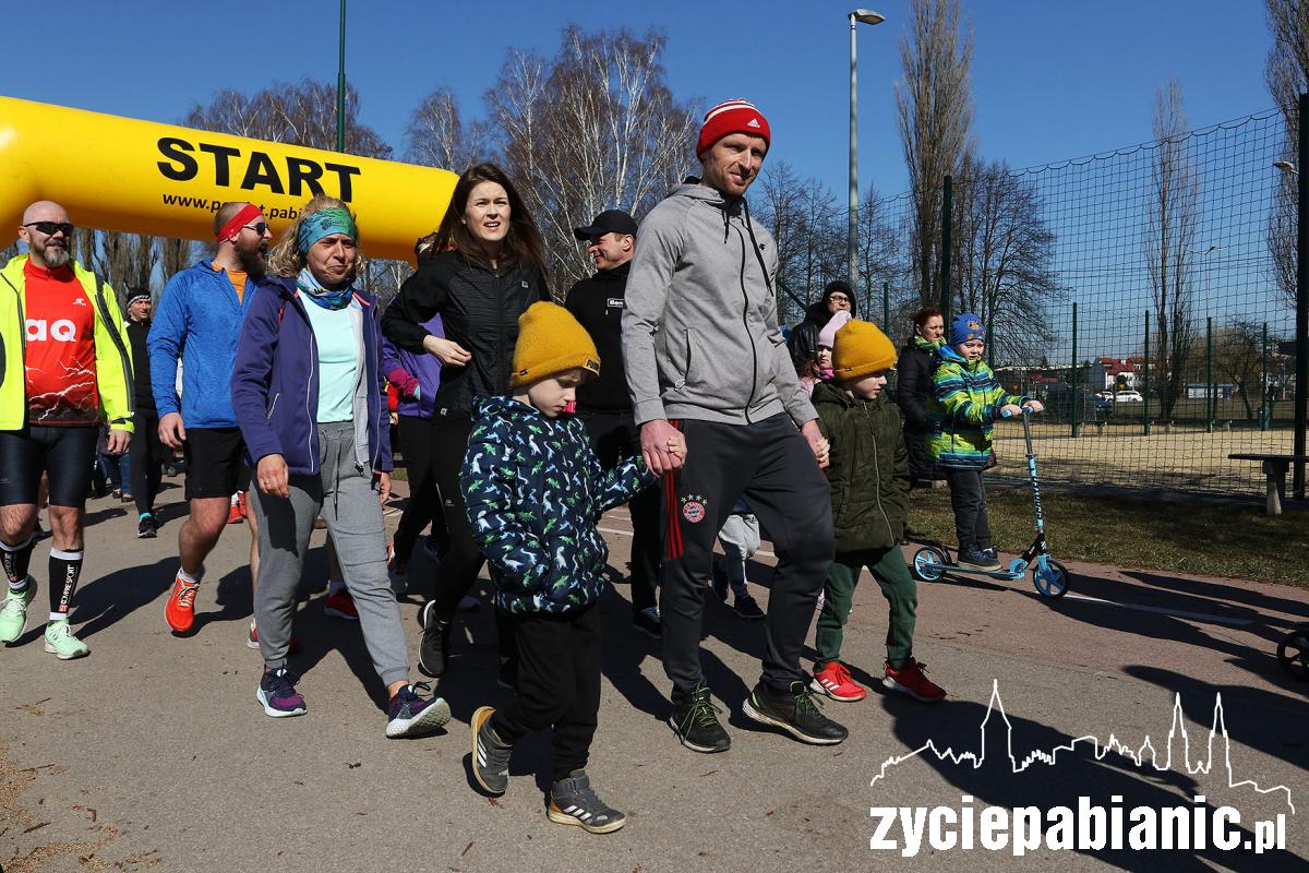 Ruszył charytatywny spacer dla Ukrainy na Lewitynie