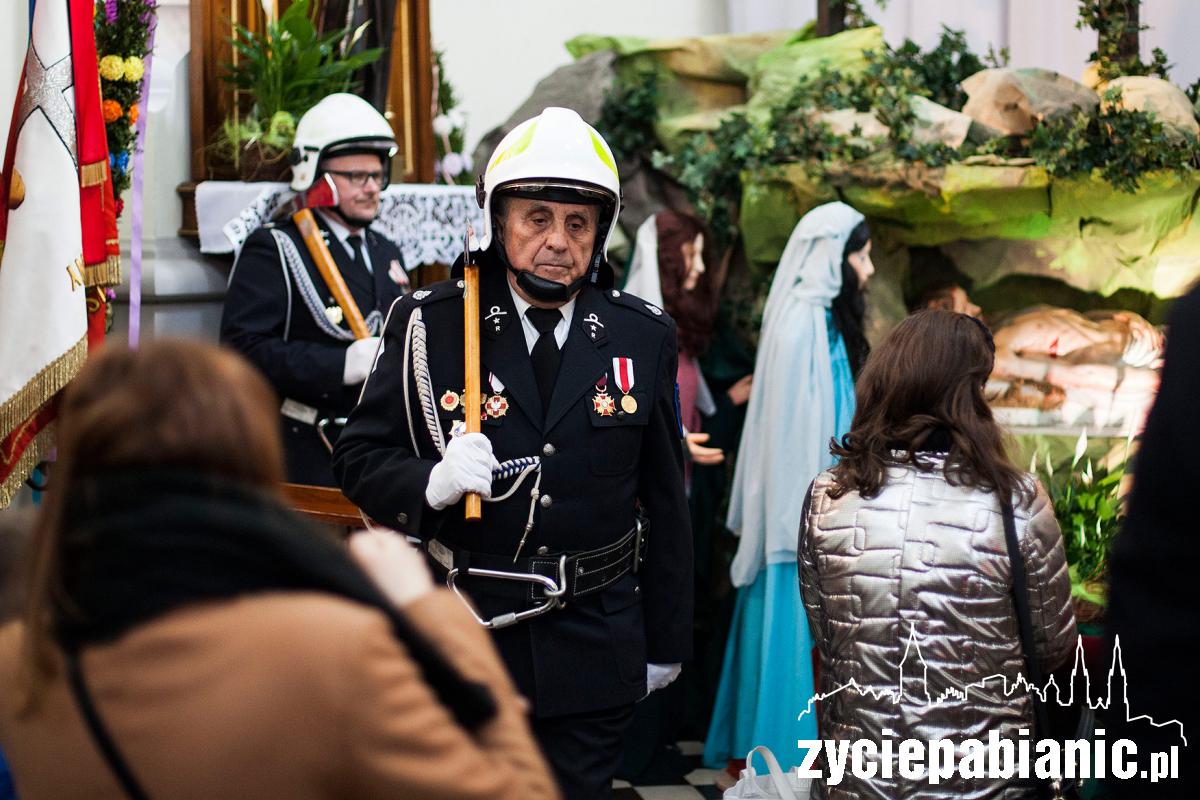 Wielkanoc: pabianiczanie ruszyli ze święconkami