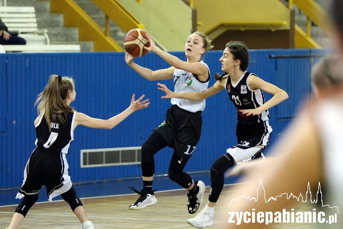 Mecz koszykówki U-13 PTK A&D - Czwórka Łomża