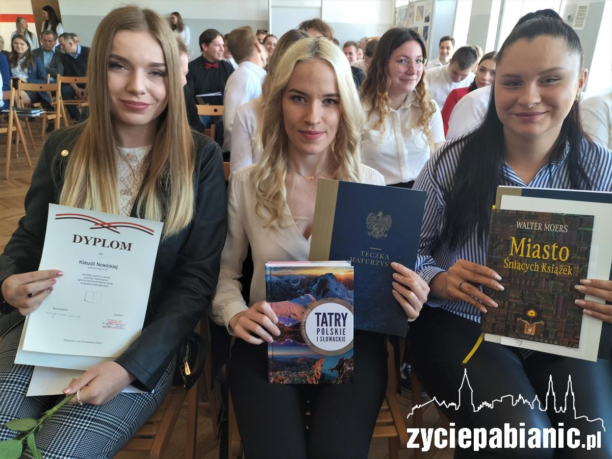 Maturzyści skończyli rok szkolny, teraz egzamin