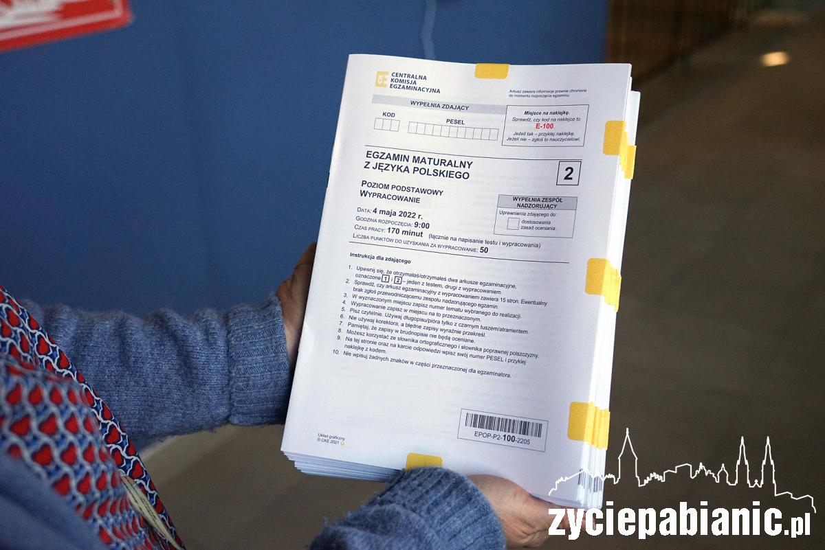 Maturzyści z I LO piszą egzamin z języka polskiego