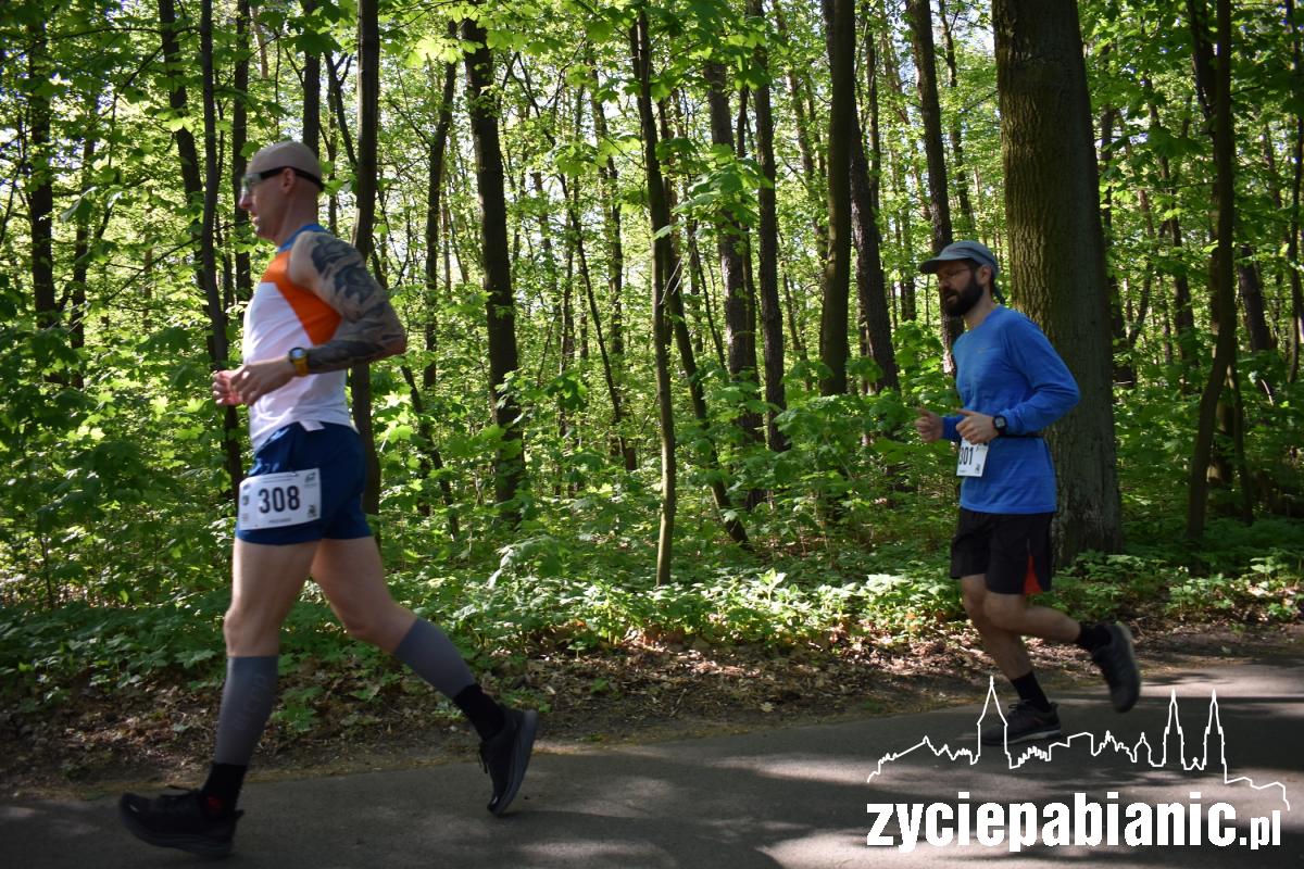 Kto pierwszy pokona 100 km? Kibicujemy Przemkowi!