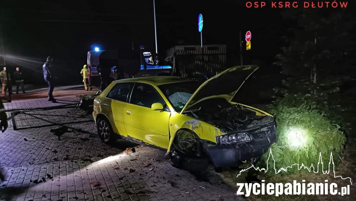 Wyleciał z zakrętu. Podróż zakończył na terenie szkoły