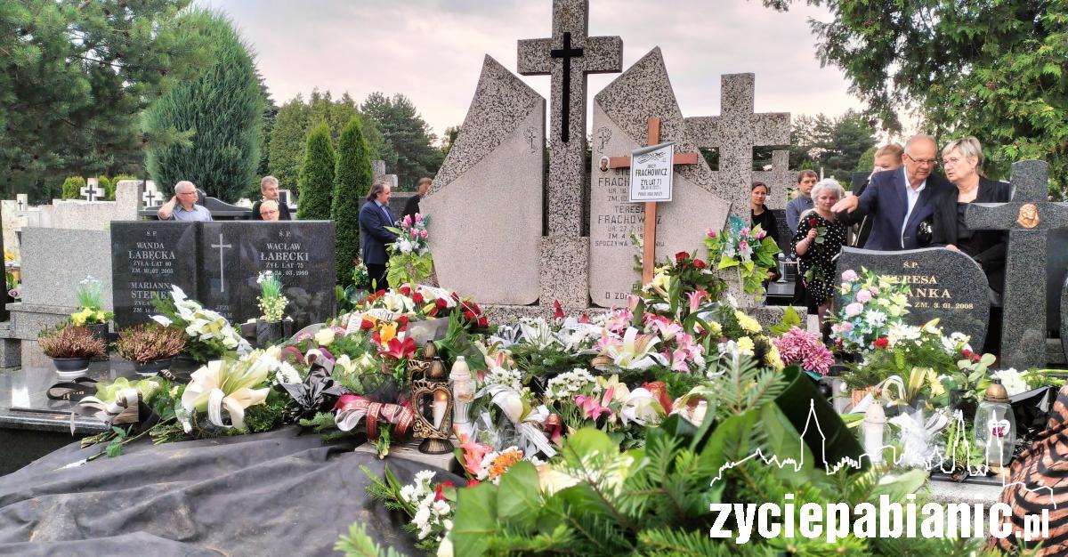 Pogrzeb nauczyciela Jerzego Frachowicza