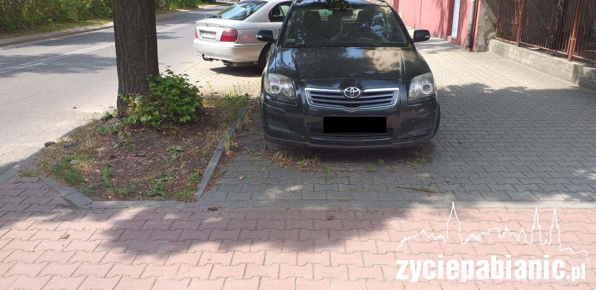 Kolejny wrak usunięty