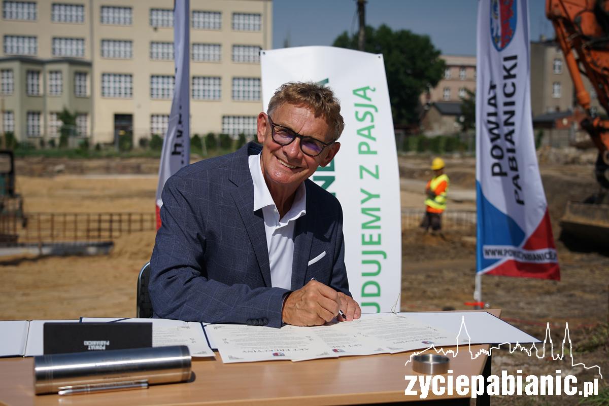 Ruszyła budowa hali sportowej przy ZS1