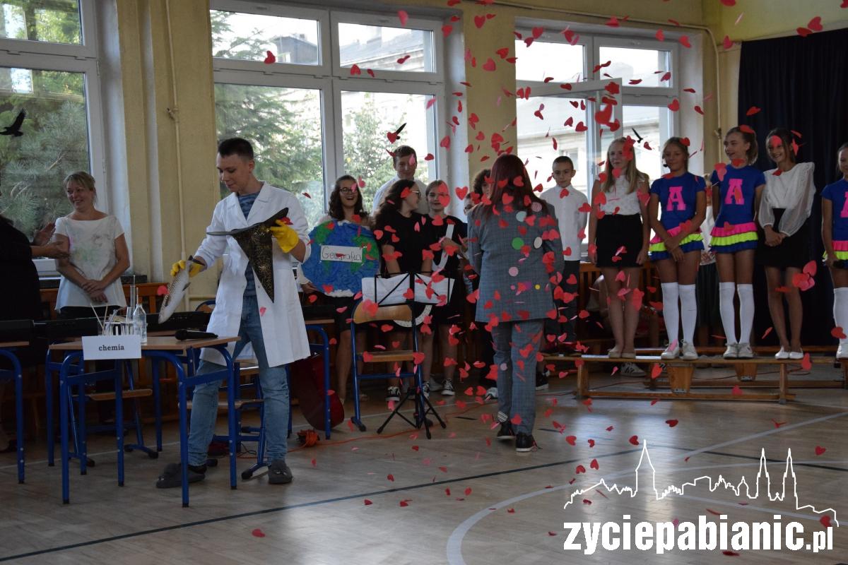 Uczniowie wrócili do szkolnych ławek