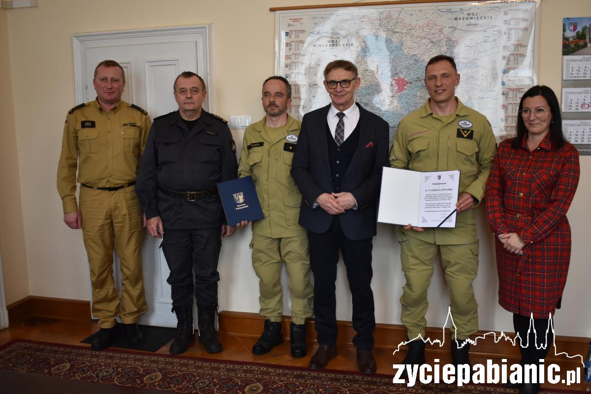 Starosta na spotkaniu ze strażakami