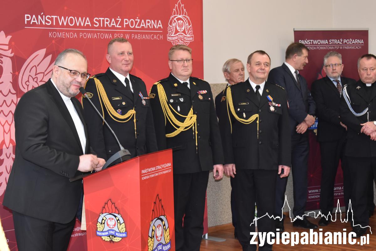 Po 40 latach służby odszedł na emeryturę