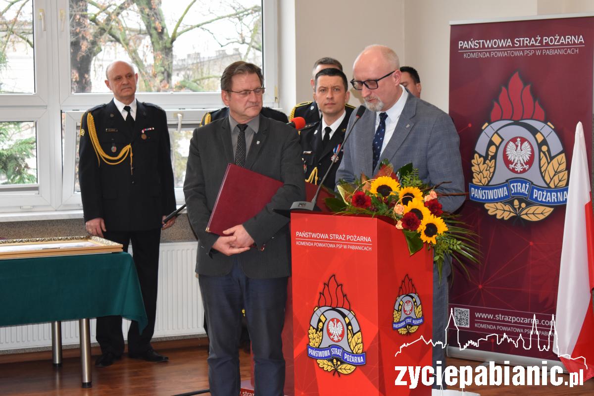 Po 40 latach służby odszedł na emeryturę
