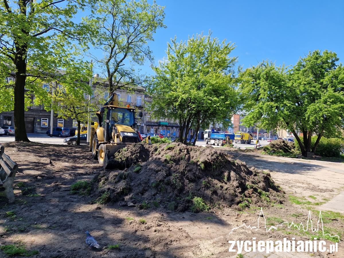 Powiększają skwer na Starym Mieście