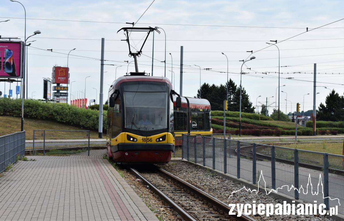 Pojechał w trasę z urzędnikami