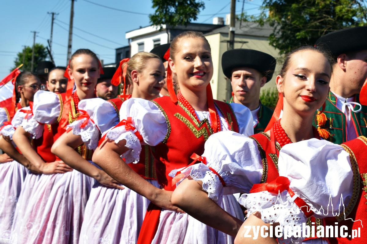 Etnoparada w Bychlewie