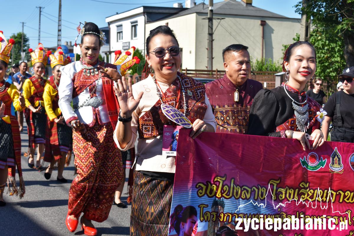 Etnoparada w Bychlewie