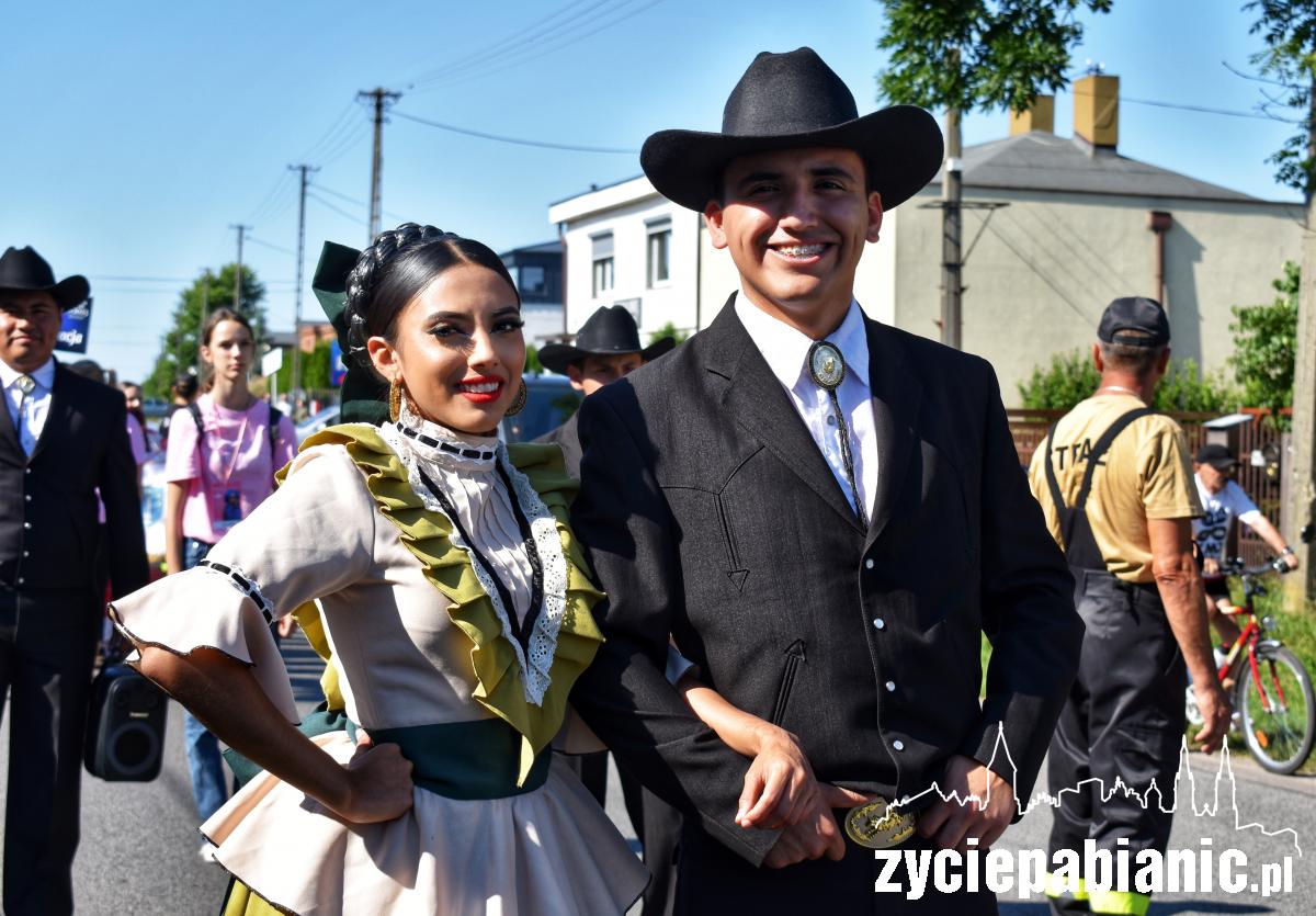 Etnoparada w Bychlewie