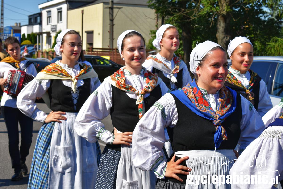 Etnoparada w Bychlewie