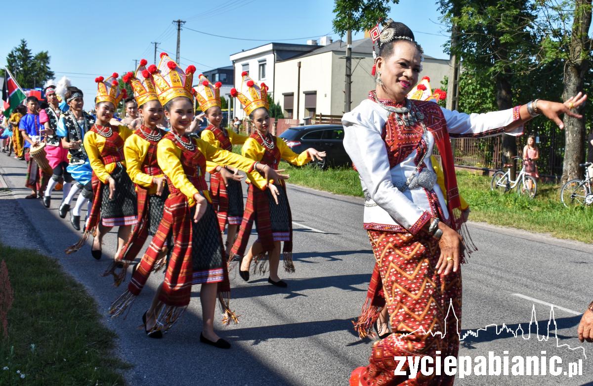 Etnoparada w Bychlewie