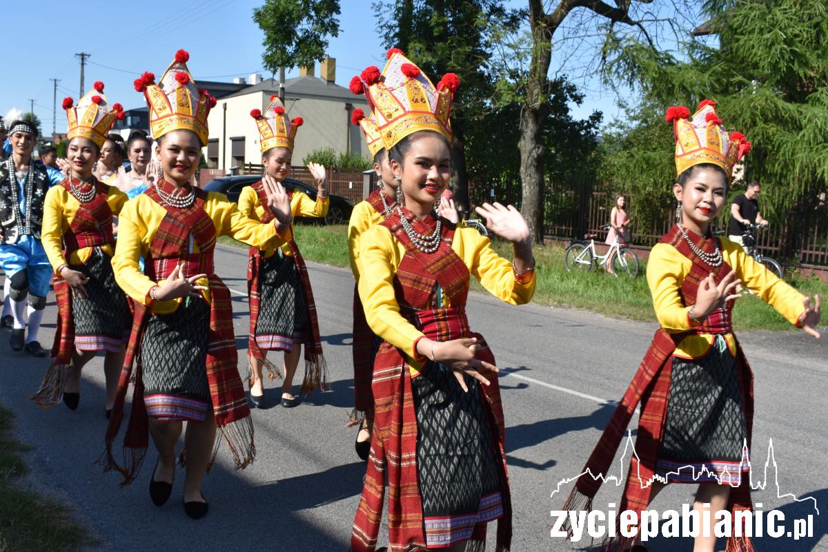 Etnoparada w Bychlewie