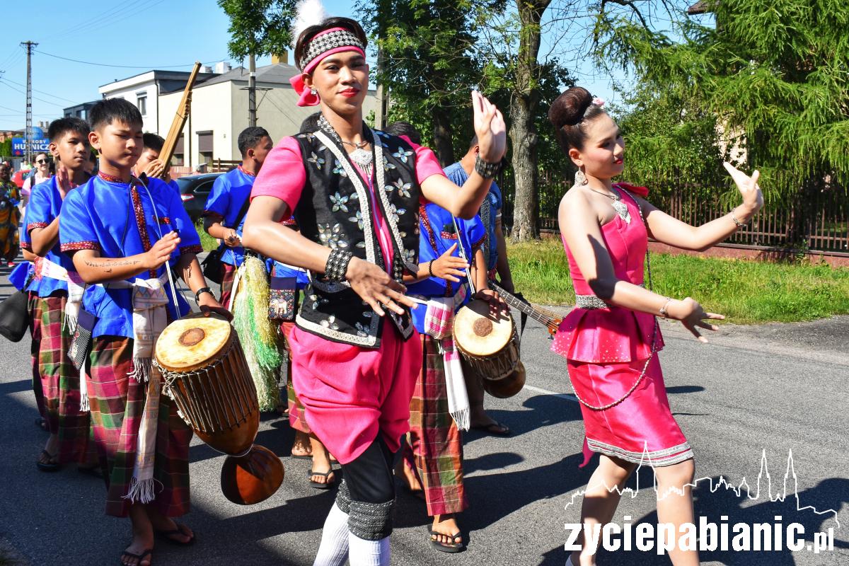Etnoparada w Bychlewie