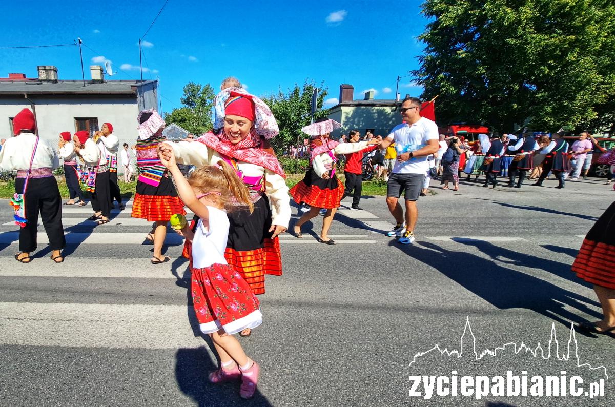 Etnoparada w Bychlewie