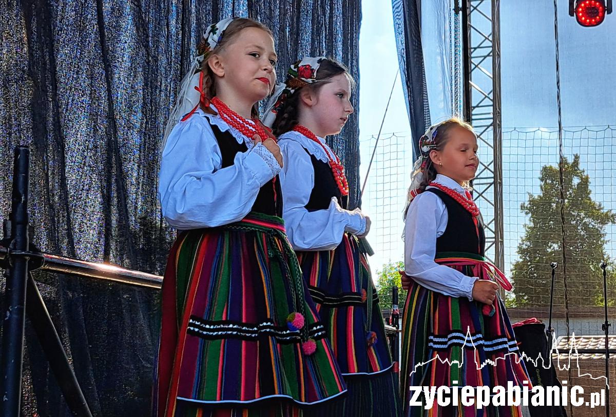 Etnoparada w Bychlewie