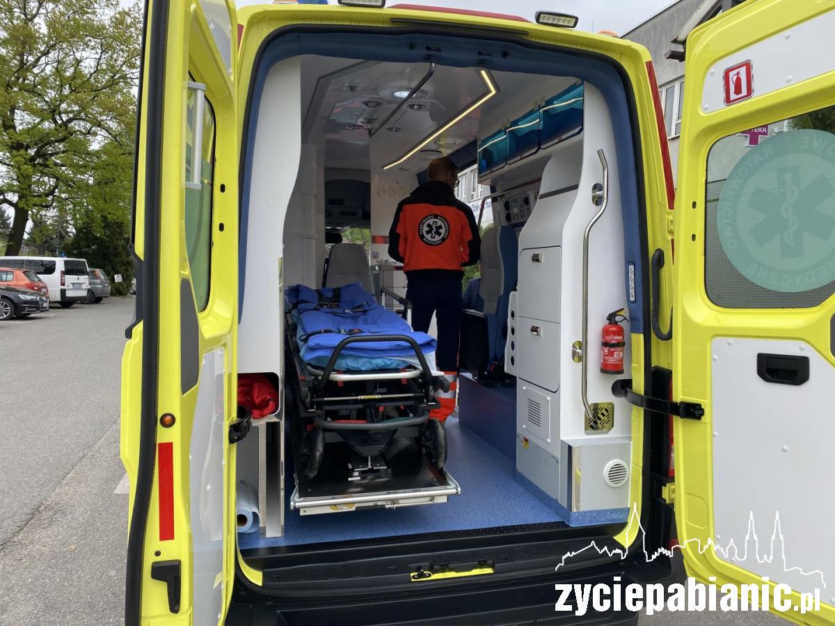 Nowa karetka w Pabianickim Centrum Medycznym