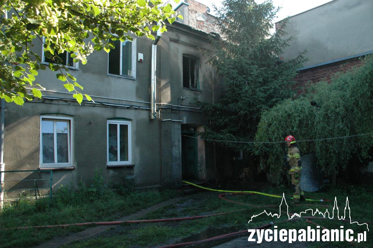 Z dymem poszło 300.000 zł