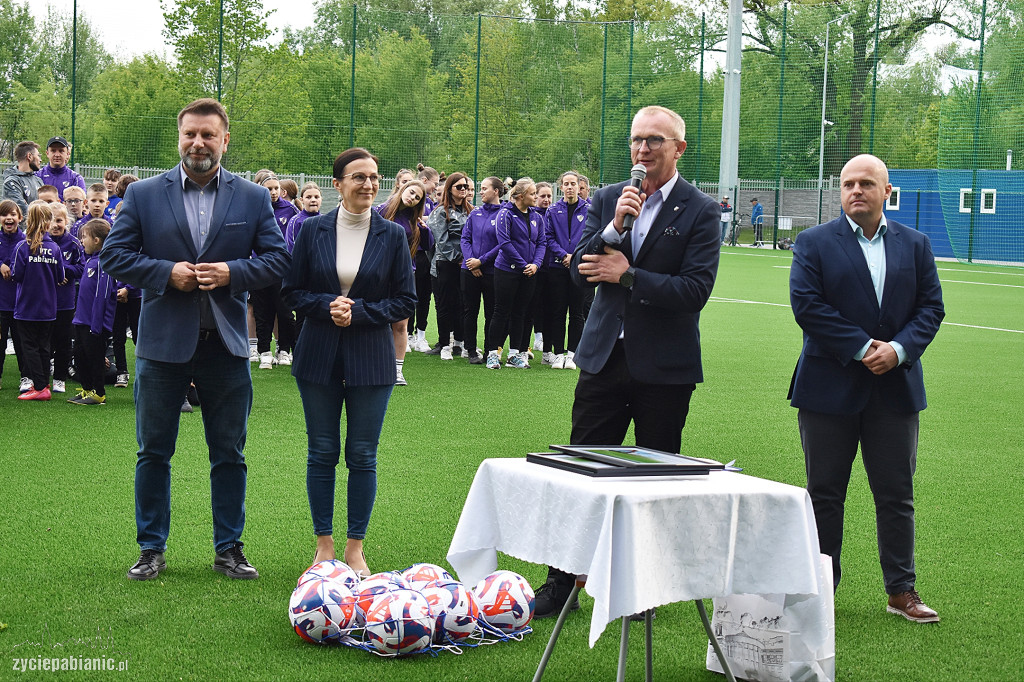 Nowe boisko oficjalnie otwarte